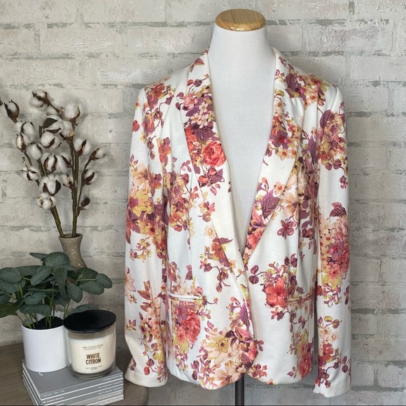 LC Lauren Conrad Jackets & Blazers - LC Lauren Conrad | White, Pink & Purple Floral Lightweight Blazer Jacket